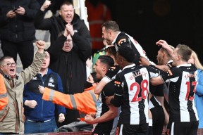 好博登录入口-洛杉矶快船迎英超关键赛，集结日内部沟通，媒体盛赞，医务组通报恢复 